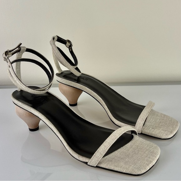 NEW BY FAR BEIGE LINEN HEELS - Picture 2 of 15